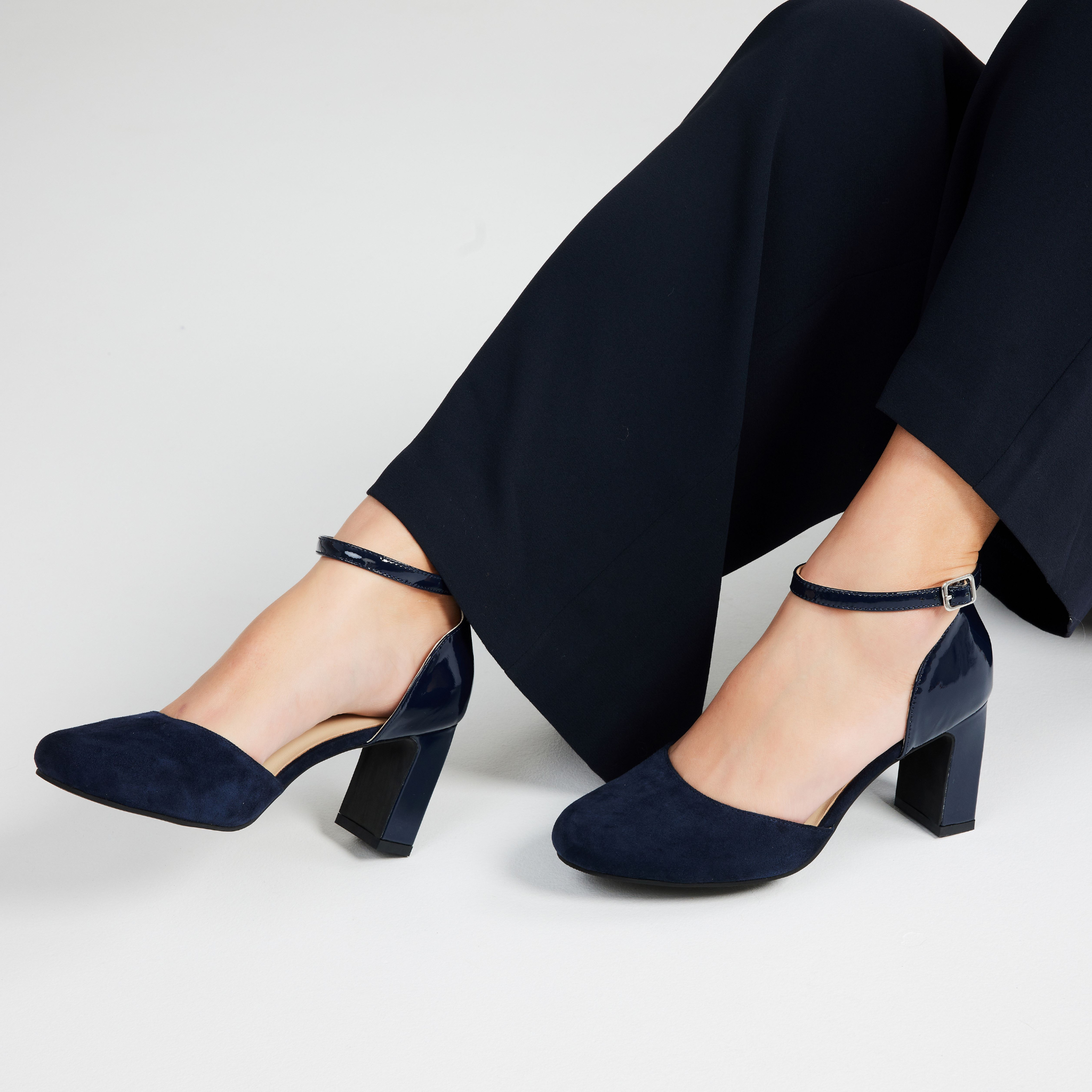 Lana Mid Heel Pumps
