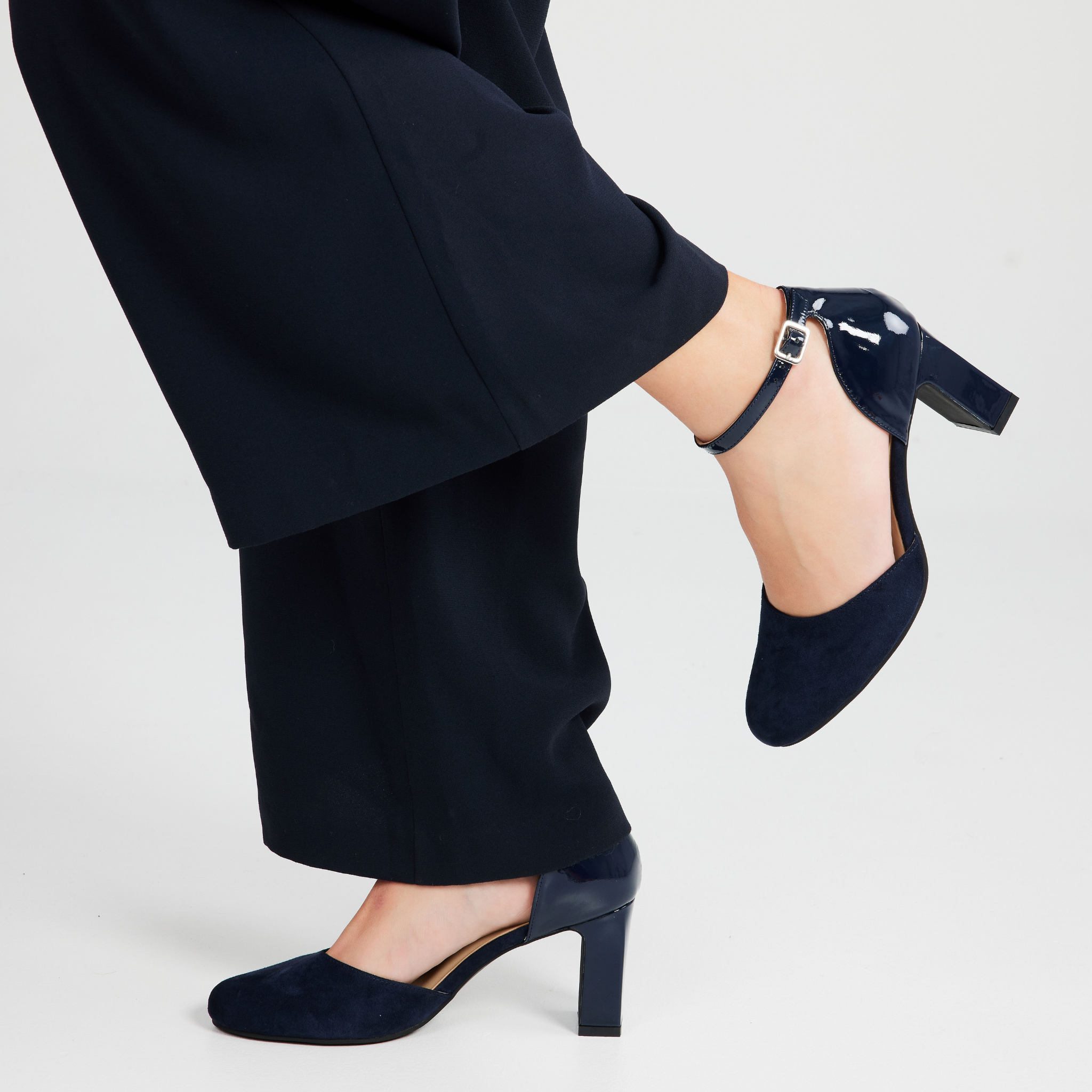 Lana Mid Heel Pumps