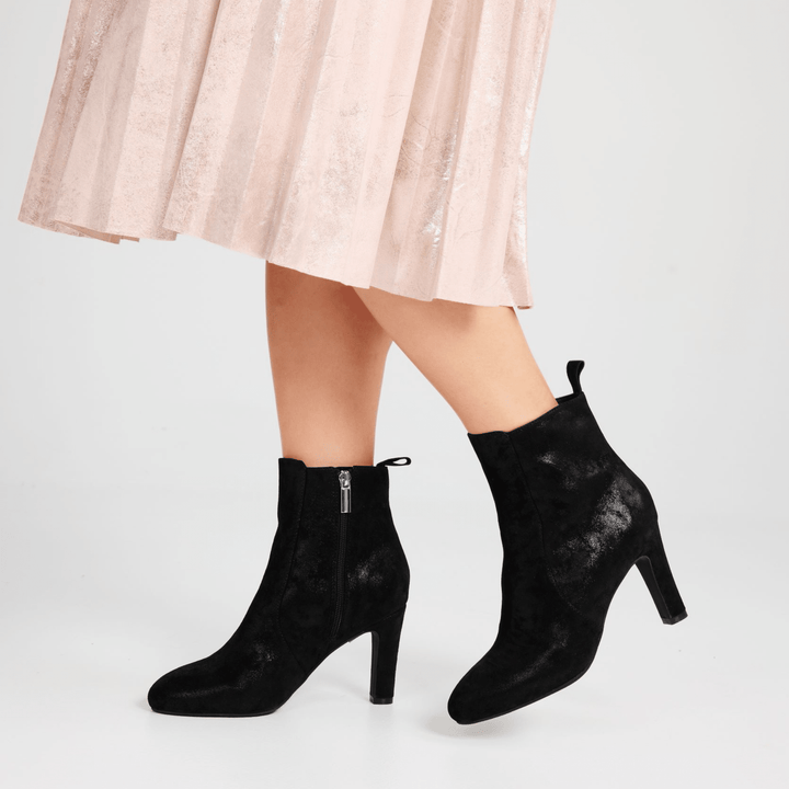 Luna Leather Mid Heel Ankle Boots - Luminous Assembly